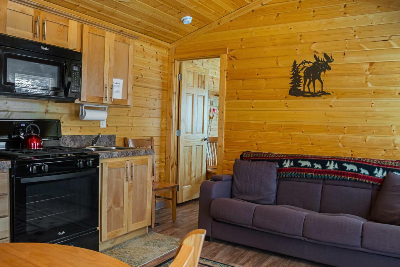 Bend-Sunriver Camping Resort Cottage 1 Exteriör bild